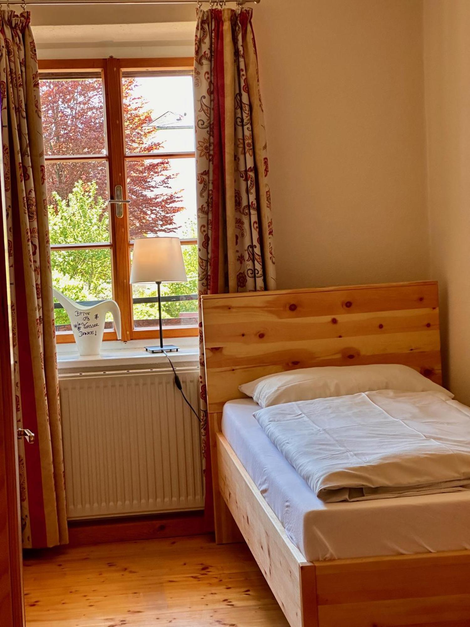 Lexenhof Hotel Nussdorf am Attersee Room photo