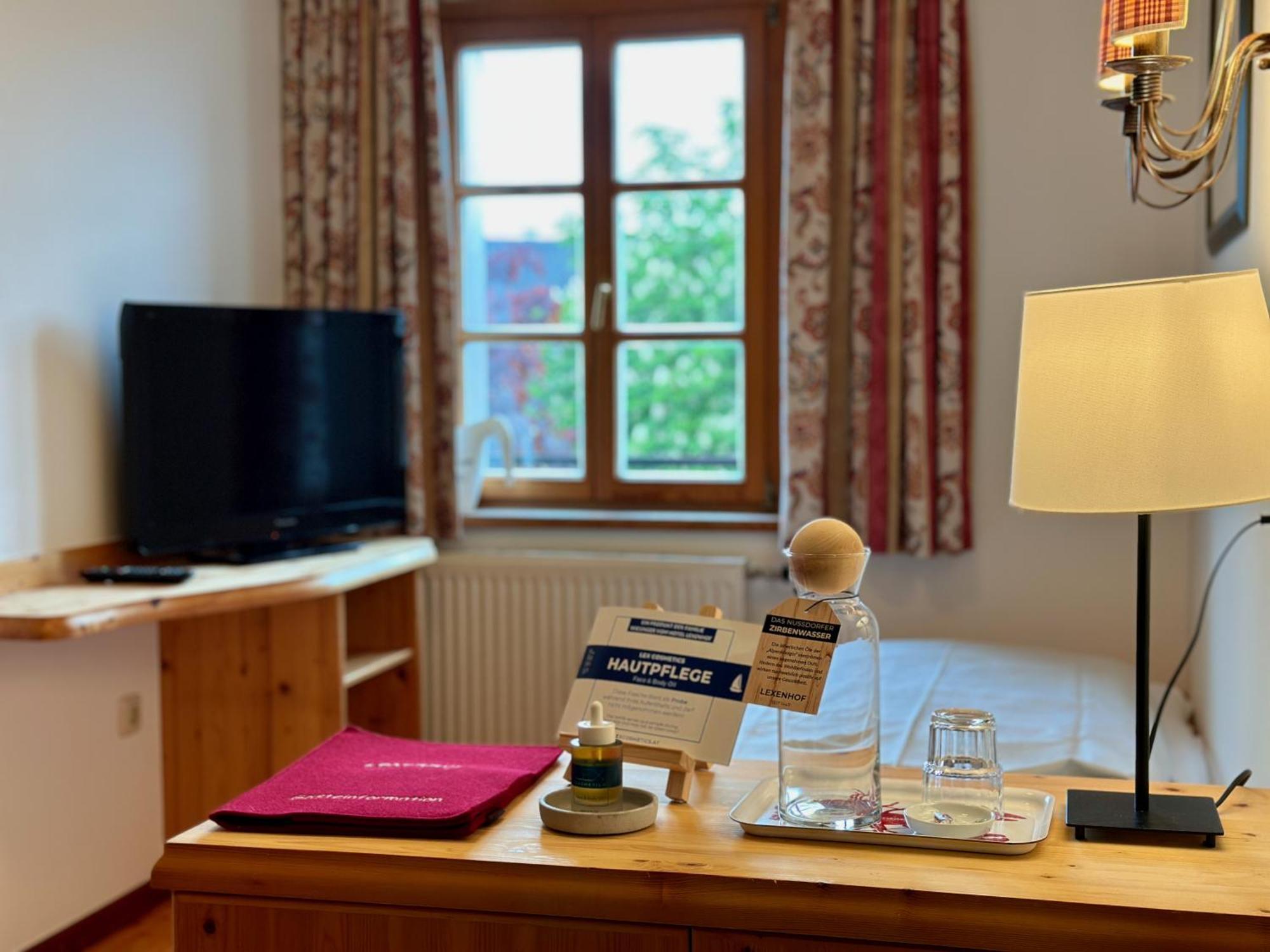 Lexenhof Hotel Nussdorf am Attersee Room photo